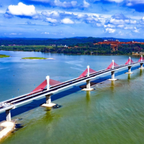 Quảng Ngãi "Trải Thảm Đỏ" Thu Hút Đầu Tư